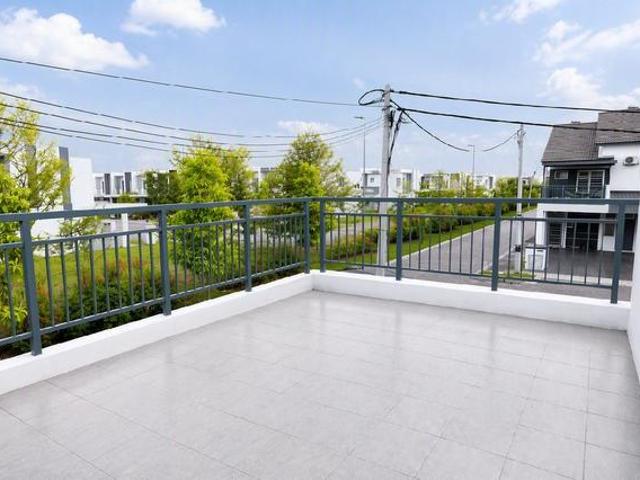 Townhouse for rent in Tanjong Sepat, Selangor