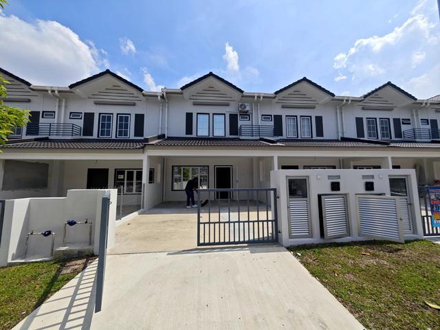 Terraced House for rent in Tanjong Sepat, Selangor