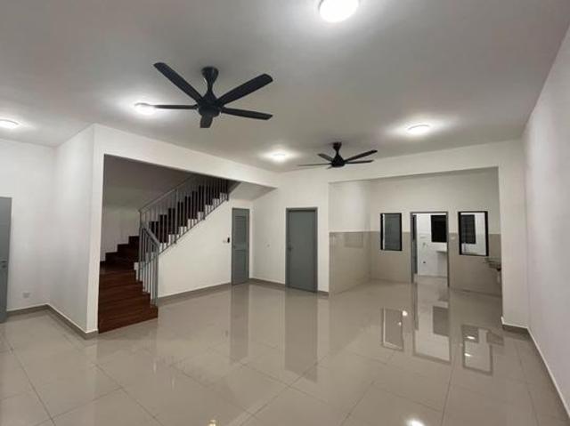 Terraced House for rent in Petaling, Alam Impian