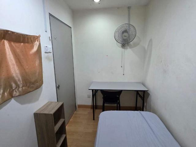 Room for rent in Petaling, Alam Impian