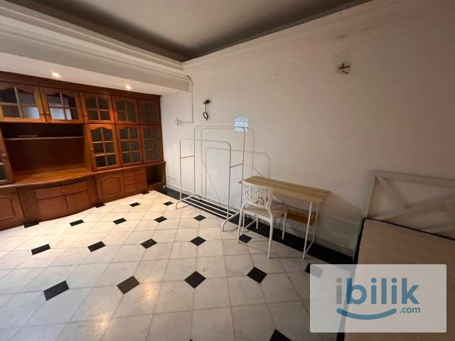 Room for rent in Petaling, Damansara Damai
