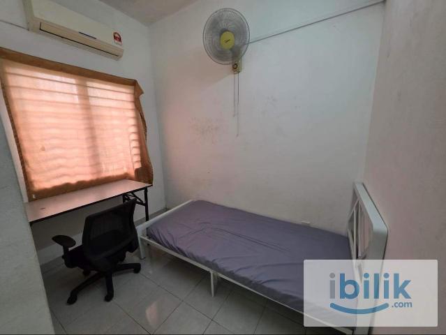 Room for rent in Alam Impian, Selangor
