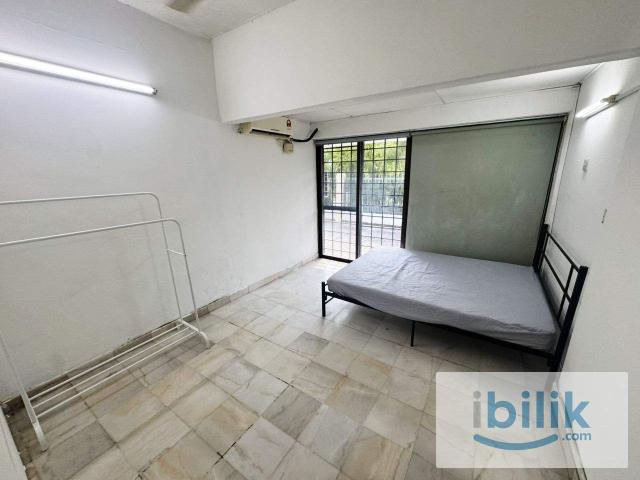 Room for rent in Petaling, Damansara Damai