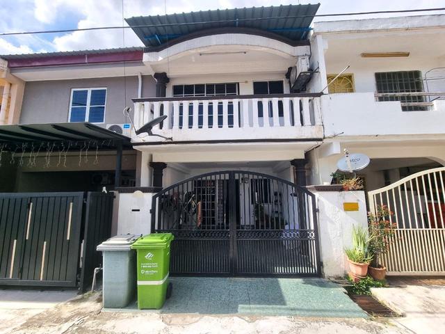 Terraced House for rent in Country Heights Damansara, Kuala Lumpur