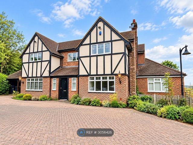 House for rent in Sewardstonebury, Epping Forest