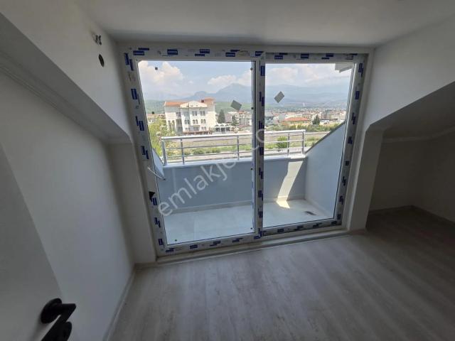 Uğurlu, Seydikemer içerisinde kiralık mülk