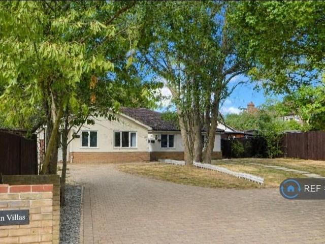 House for rent in Collier Row, Greater London