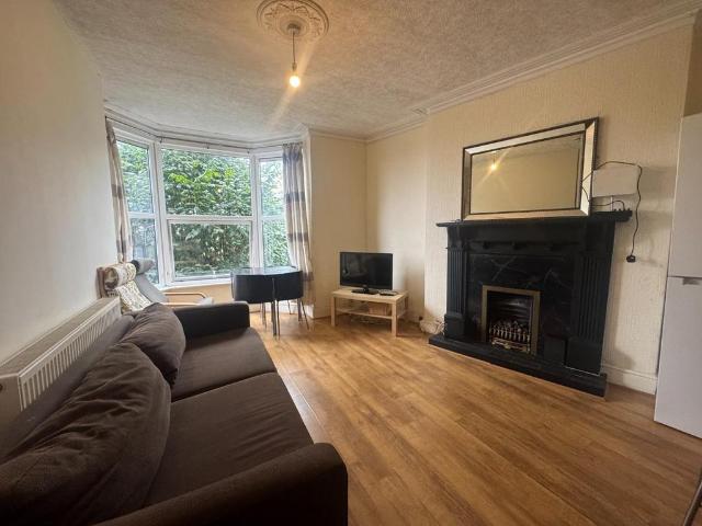 Apartment for rent in St. Judes, Plymouth