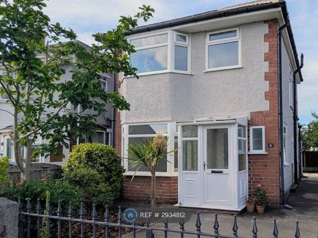 House for rent in Rossmore, Cheshire