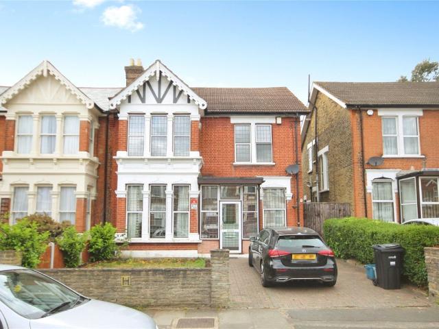 House for rent in Gants Hill, Greater London