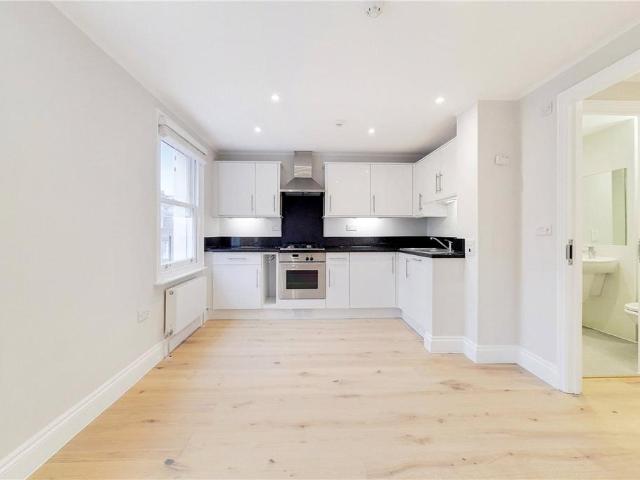 Apartment for rent in Marylebone, Greater London
