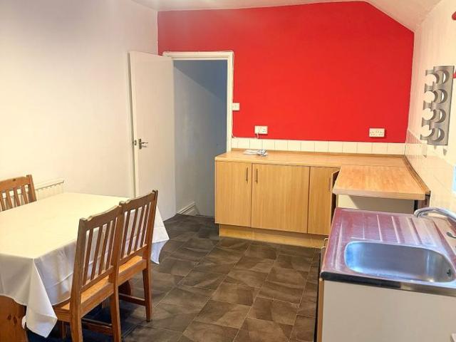 Apartment for rent in Pengam Green, Falcon Lodge