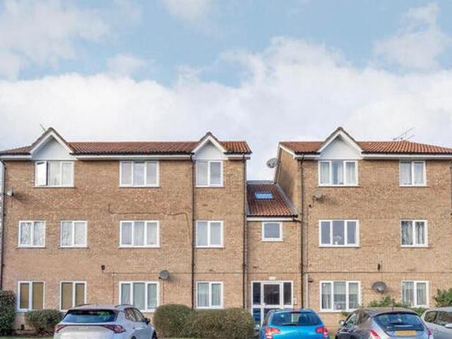 House for sale in London Borough of Hounslow, Feltham