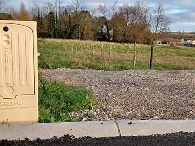 Terrain vente à France métropolitaine, Seyresse