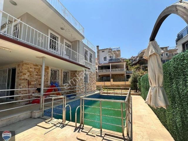 Kuşadasi, Aydin içerisinde kiralık Villa