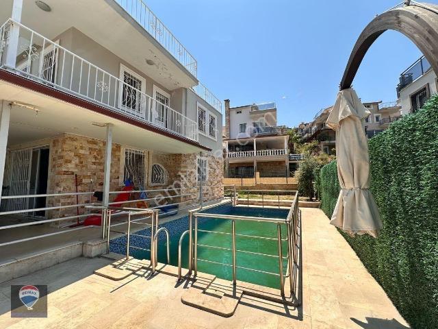 Karaova, Kuşadası içerisinde kiralık Villa