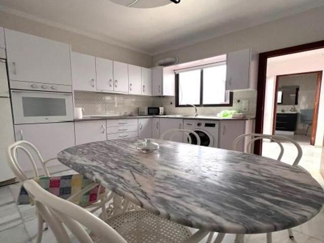 Casa en venta en Guillena, Andalucía