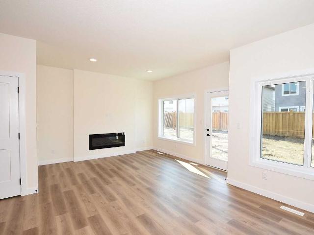 Apartment for rent in Wedgewood, Alberta