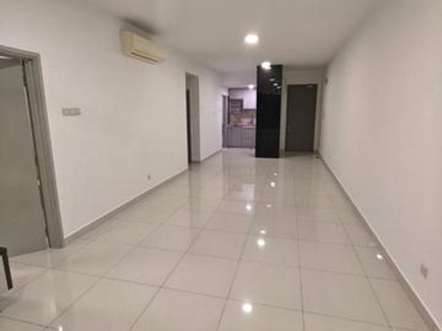 Serviced Residence for sale in Seri Kembangan, Majlis Bandaraya Subang Jaya