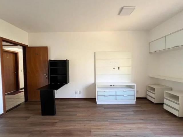 Apartamento venda em Região Geográfica Imediata do Distrito Federal, Região Integrada de Desenvolvimento do Distrito Federal e Entorno