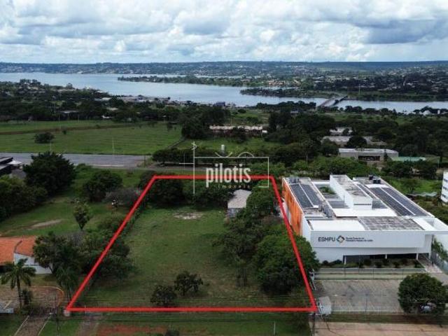 Terreno venda em SQS 404, Plano Piloto