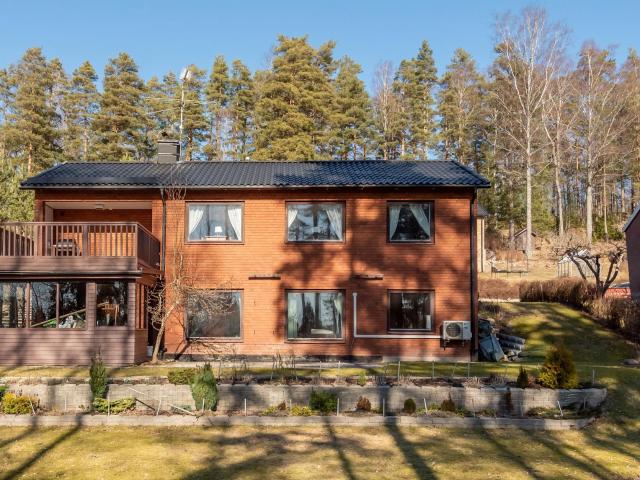 Villa till salu i Degerfors