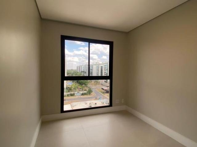 Apartamento venda em Região Geográfica Imediata do Distrito Federal, Região Integrada de Desenvolvimento do Distrito Federal e Entorno