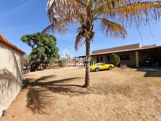 Casa venda em Região Geográfica Imediata do Distrito Federal, Região Integrada de Desenvolvimento do Distrito Federal e Entorno