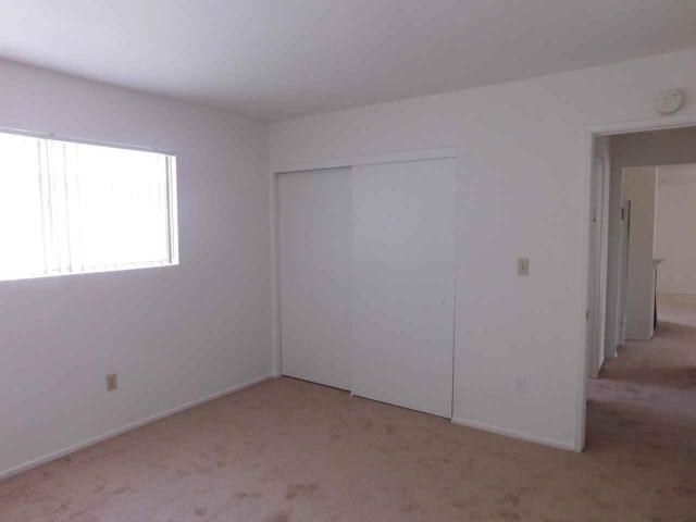 Apartment for rent in Huntington Beach, California