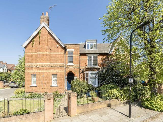 Apartment for rent in London Borough of Ealing, Greater London
