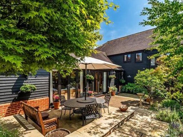 House for sale in Fole, Surrey