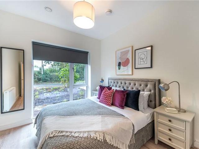 Apartment to rent in Lucan, North Tipperary