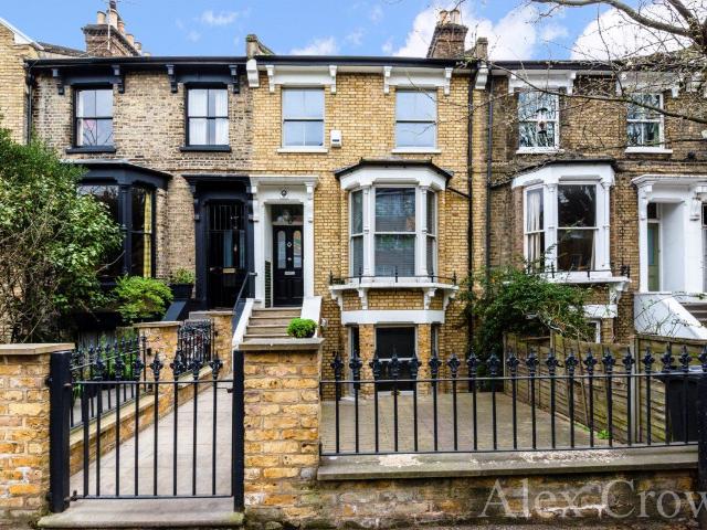 Room for rent in Shacklewell, Greater London