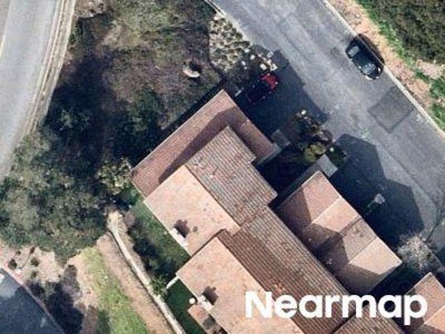 Townhouse for sale in Oakland