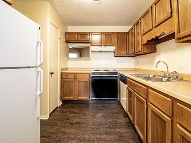 Condo for rent in Sherwood