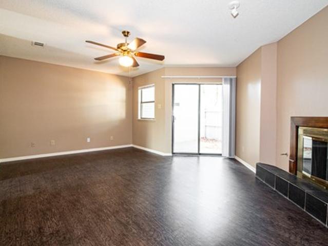 Condo for rent in Sherwood