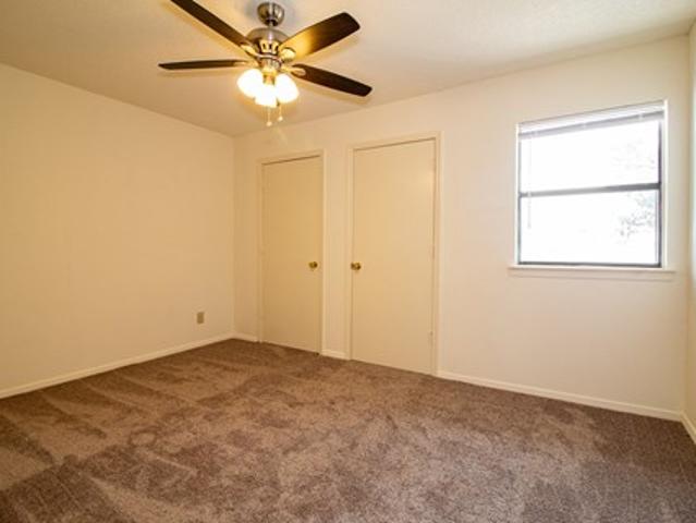 Condo for rent in Sherwood