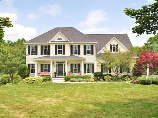 House for sale in Suffield