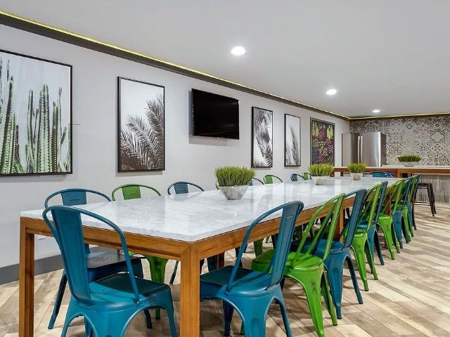 Apartment for rent in Willows & Rose Hill, Redmond