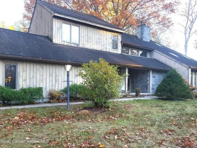 House for sale in Clifton Park, New York