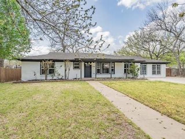 House for sale in Hurst