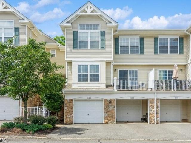 Condo for sale in Dunellen