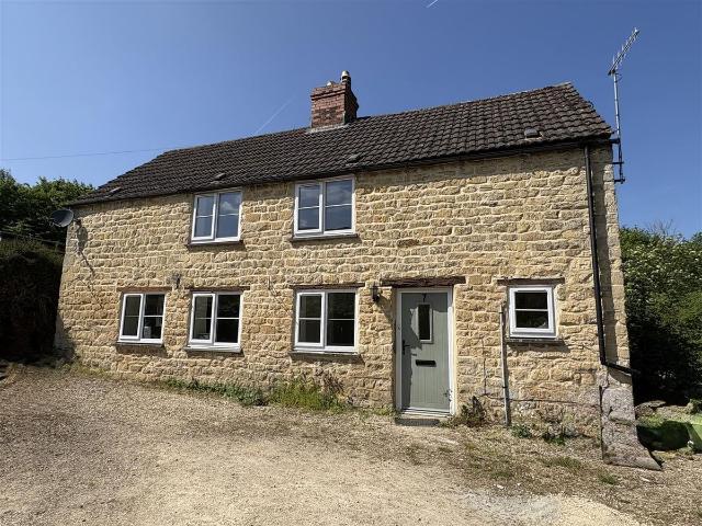 House for rent in School House, Gloucestershire