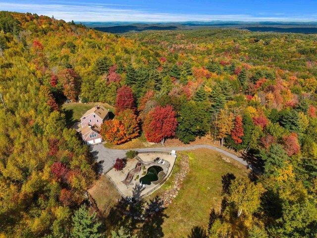 House for sale in Clinton Grove, Weare