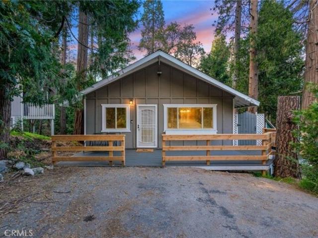 House for sale in Cedarpines Park, California