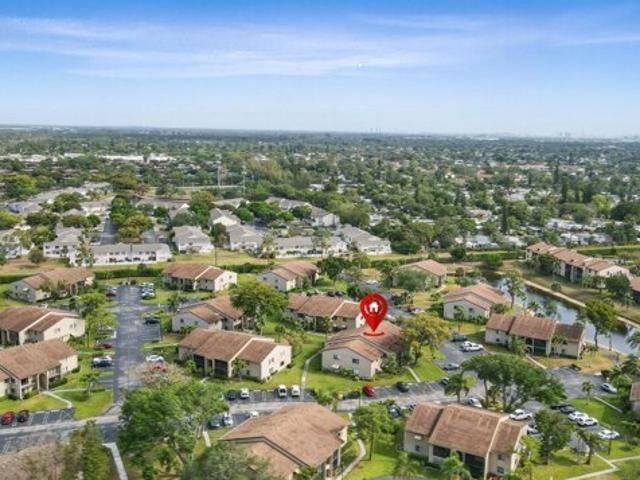 Condo for sale in Greenacres
