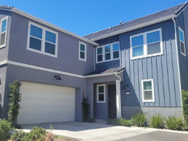 Condo for sale in Corona, California