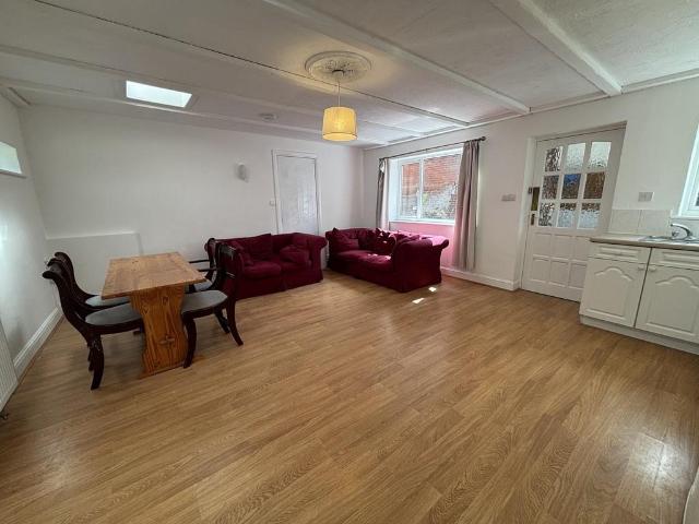 Apartment for rent in Portswood, City Of Southampton