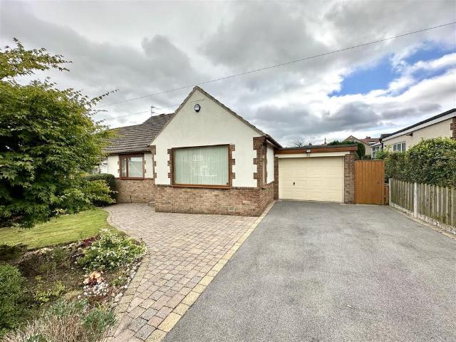 House for rent in Toothill, Calderdale