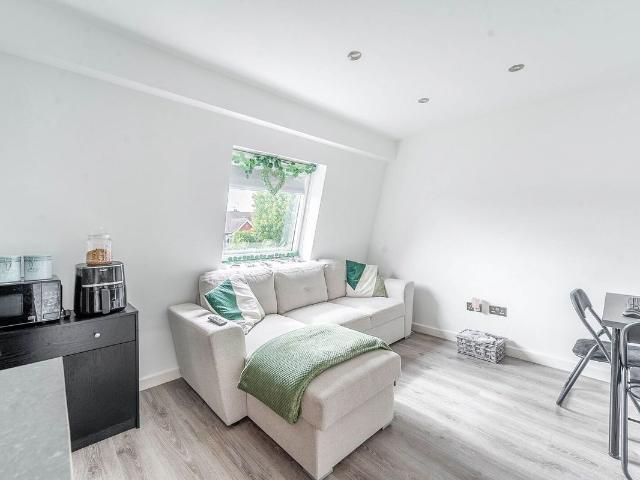 Apartment for rent in Preston, Greater London